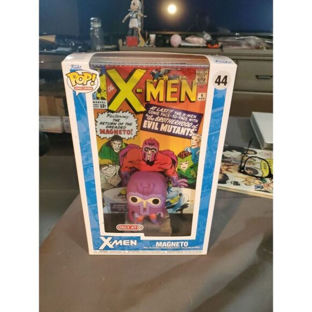 Funko POP! Comic‎ Cover: Marvel- X-Men 4 Magneto Figure #44